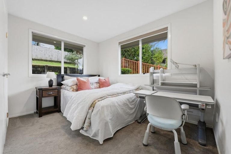 Photo of property in 7a Sailfish Drive, West Harbour, Auckland, 0618