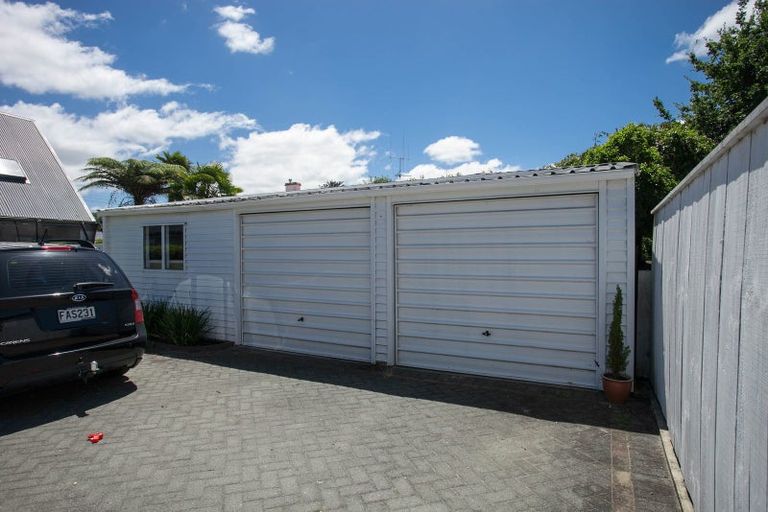 Photo of property in 32 Queen Street, Cambridge, 3434