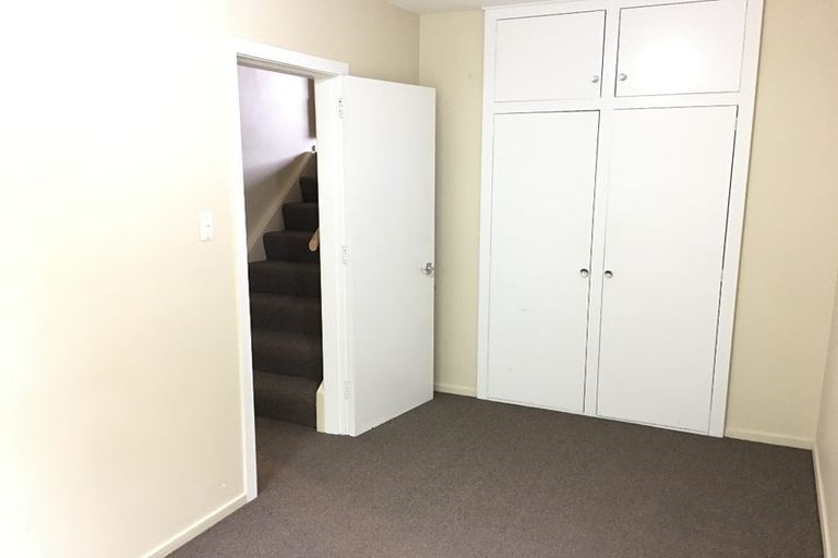 Photo of property in 2/8a Elmwood Road, Strowan, Christchurch, 8052