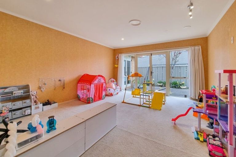 Photo of property in 38 Owhatiura Drive, Lynmore, Rotorua, 3010