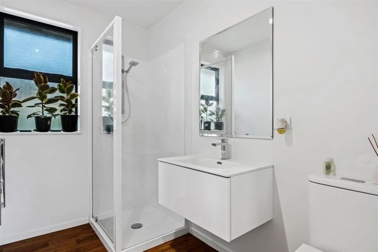 Photo of property in 393b Linwood Avenue, Bromley, Christchurch, 8062