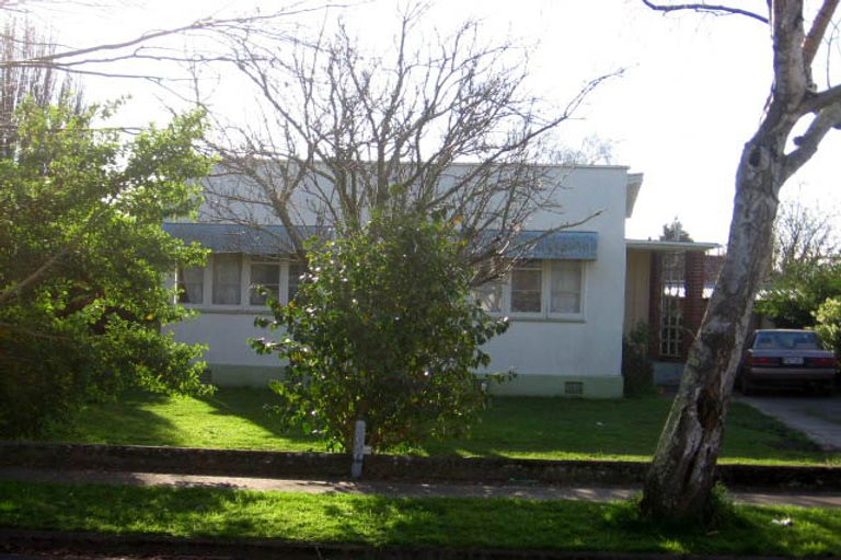 Photo of property in 105 Savage Crescent, West End, Palmerston North, 4412