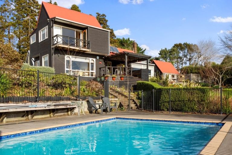 Photo of property in 65 Parrs Road, Hurworth, New Plymouth, 4371