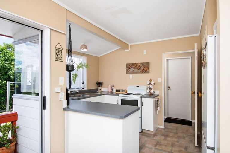 Photo of property in 93a Welcome Bay Road, Welcome Bay, Tauranga, 3112