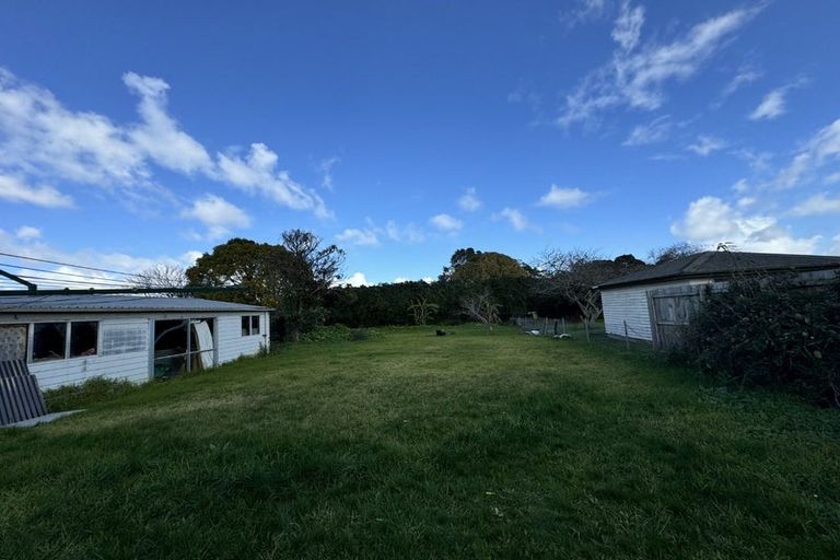 Photo of property in 54 Muir Avenue, Mangere Bridge, Auckland, 2022