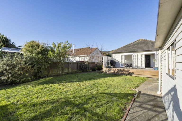 Photo of property in 14 Strand Crescent, Naenae, Lower Hutt, 5011