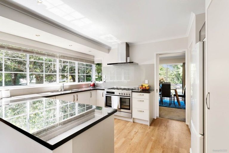 Photo of property in 1 Brockton Avenue, Conifer Grove, Takanini, 2112