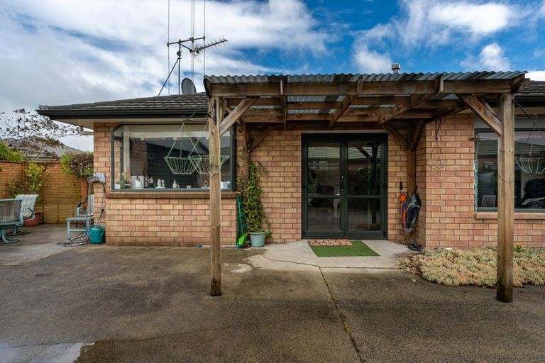 Photo of property in 25 Catalina Drive, Melville, Hamilton, 3206