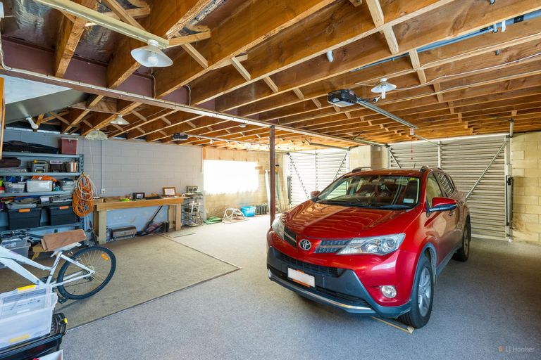 Photo of property in 11 Oxford Street, Waimate, 7924