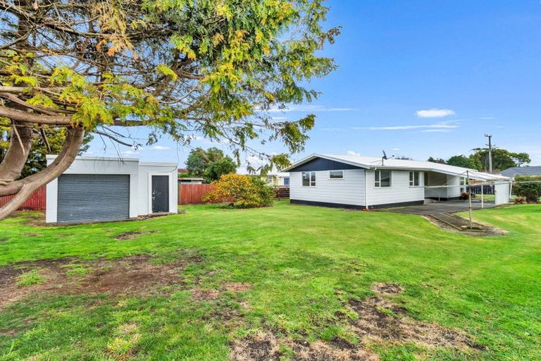 Photo of property in 5 Oturi Road, Waverley, 4510