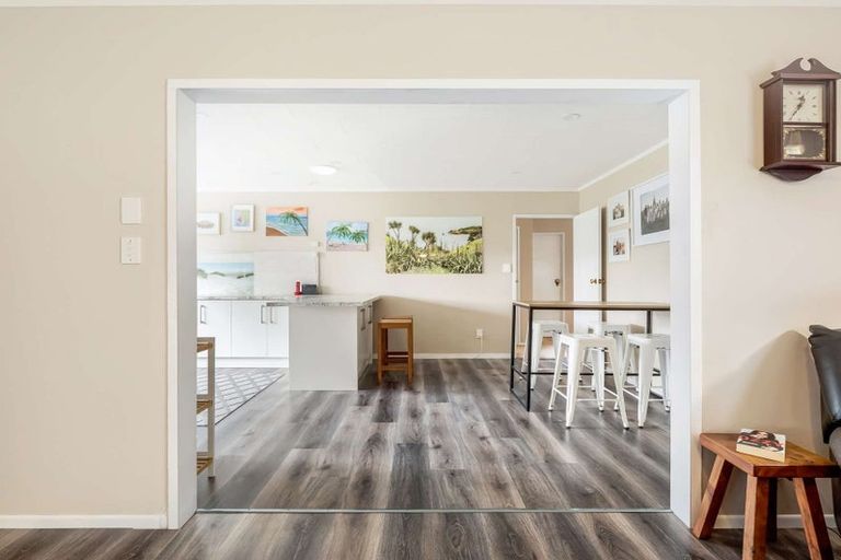 Photo of property in 318 Inland Road, Helensville, 0875