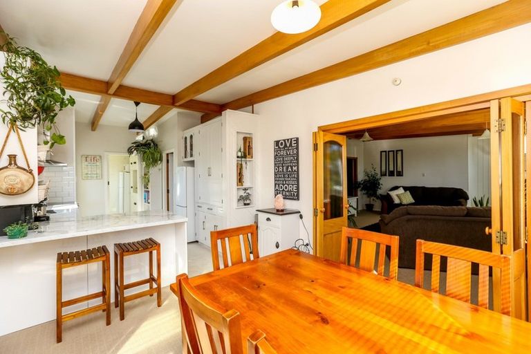 Photo of property in 41 Nevada Drive, Merrilands, New Plymouth, 4312