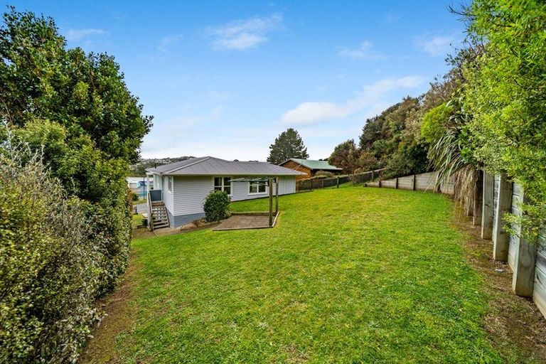 Photo of property in 24 Omapere Street, Waitangirua, Porirua, 5024