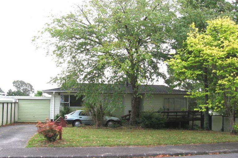 Photo of property in 1/1 Osmond Court, Sunnyvale, Auckland, 0612