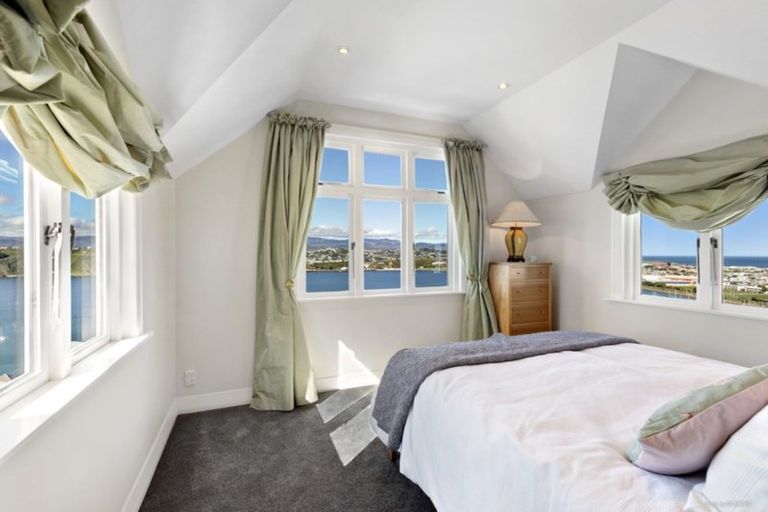 Photo of property in 17 Overtoun Terrace, Hataitai, Wellington, 6021