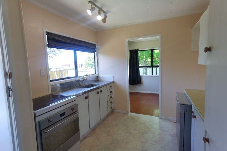 Photo of property in 94 Hutchinsons Road, Bucklands Beach, Auckland, 2014