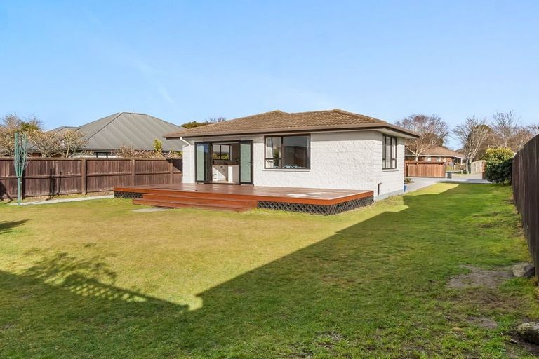 Photo of property in 83 Arcon Drive, Broomfield, Christchurch, 8042