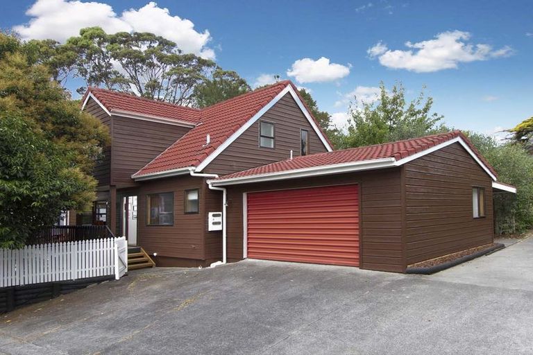 Photo of property in 3/427 Don Buck Road, Massey, Auckland, 0614