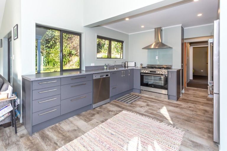 Photo of property in 50 Harbour View Road, Coromandel, 3581