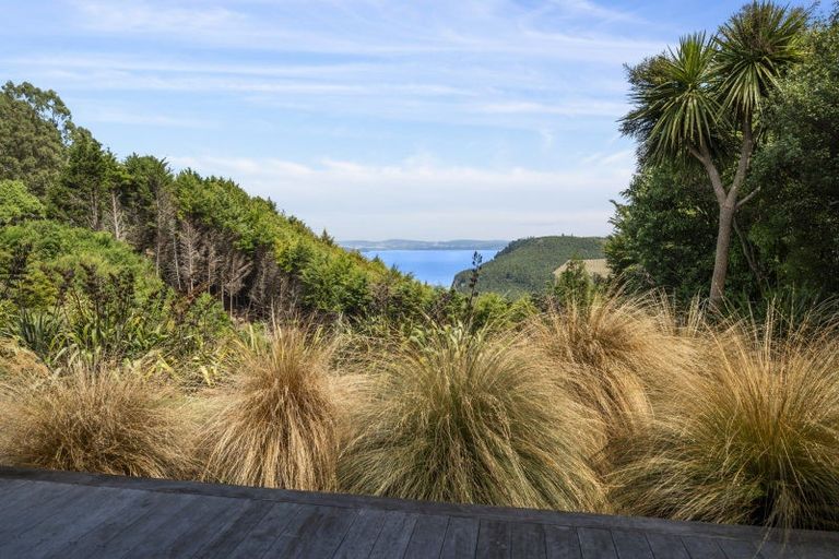 Photo of property in 124 Highland Drive, Acacia Bay, Taupo, 3385