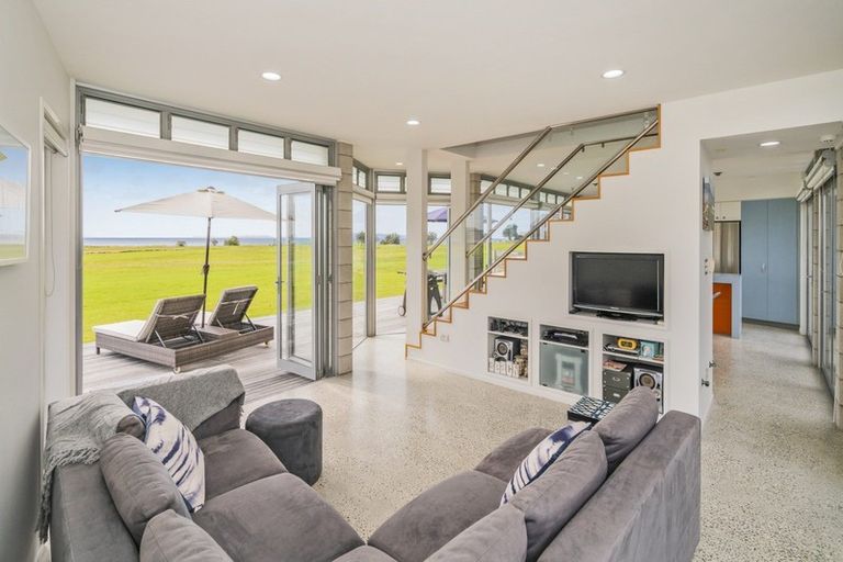 Photo of property in 116 Puka Crescent, Matarangi, Whitianga, 3592