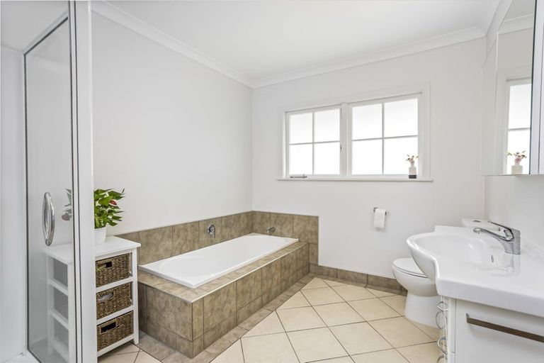 Photo of property in 78 Rosario Crescent, Red Beach, 0932