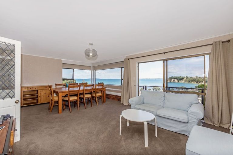 Photo of property in 20 Zita Avenue, Matakatia, Whangaparaoa, 0930