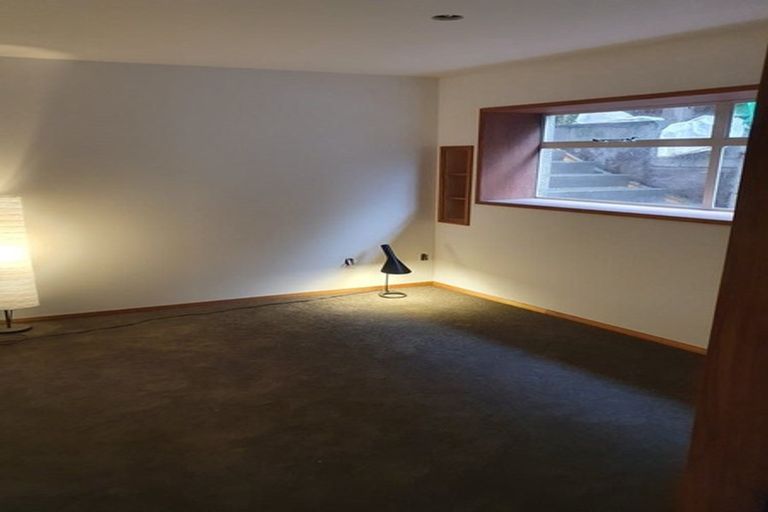 Photo of property in 34 Cannon Hill Crescent, Mount Pleasant, Christchurch, 8081