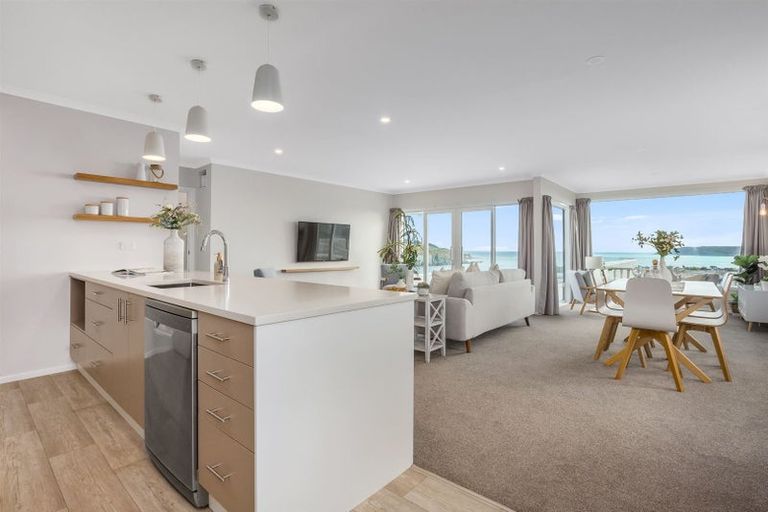 Photo of property in 27 Herewini Street, Titahi Bay, Porirua, 5022