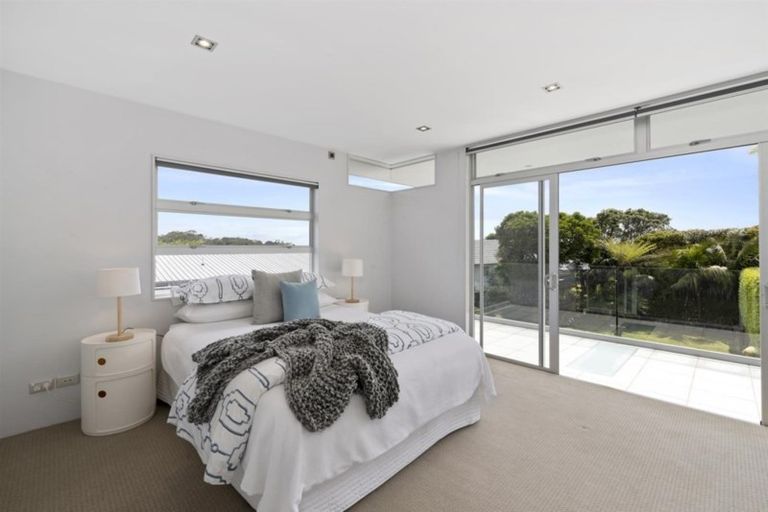 Photo of property in 50 Aberdeen Road, Campbells Bay, Auckland, 0620