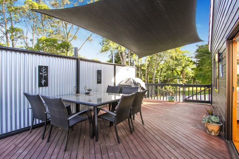 Photo of property in 3/427 Don Buck Road, Massey, Auckland, 0614