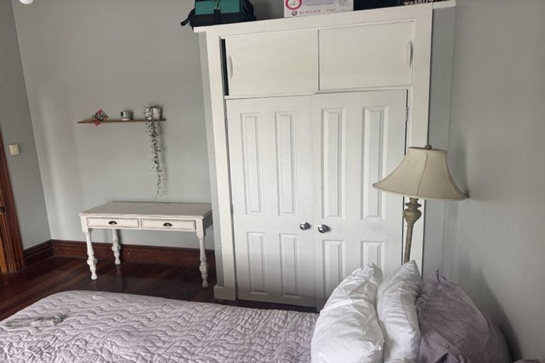 Photo of property in 16 Saint Winifreds Avenue, Hamilton East, Hamilton, 3216