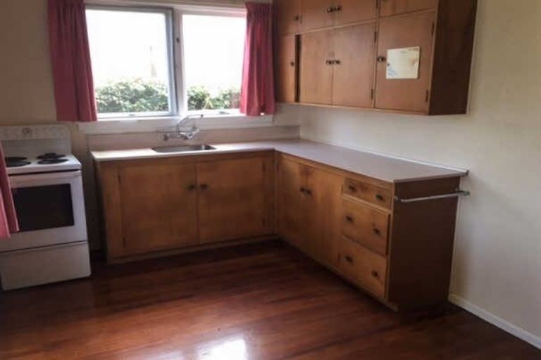 Photo of property in 63 Office Road, Merivale, Christchurch, 8014