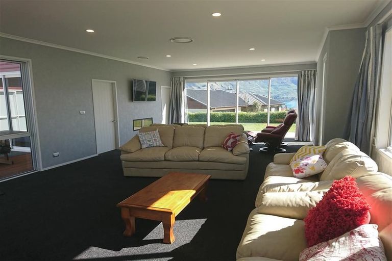 Photo of property in 71 Rata Street, Wanaka, 9305