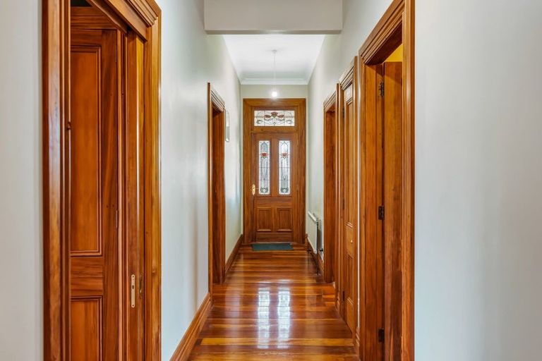 Photo of property in 4 Muhunoa West Road, Ohau, Levin, 5570