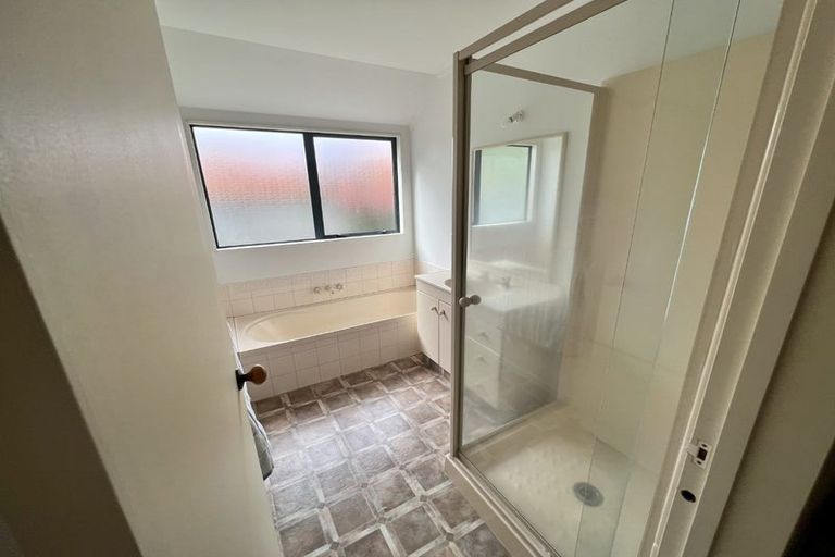 Photo of property in 6 Halcione Close, Flagstaff, Hamilton, 3210