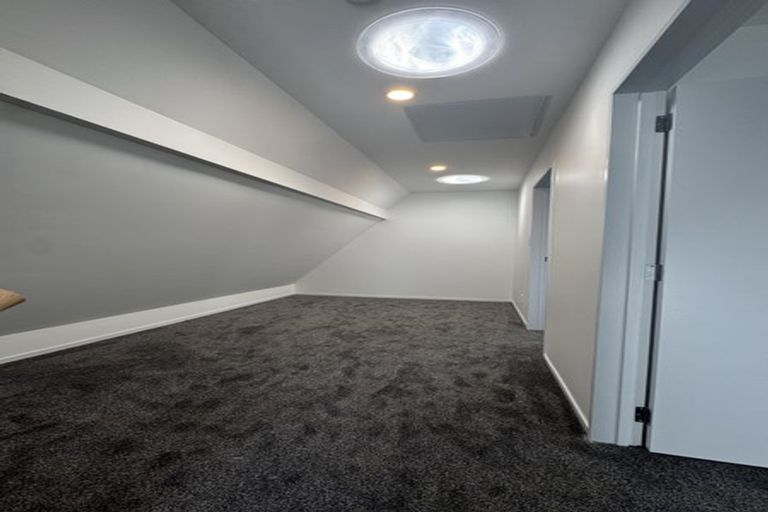 Photo of property in 14d Elcoat Avenue, Te Atatu South, Auckland, 0610