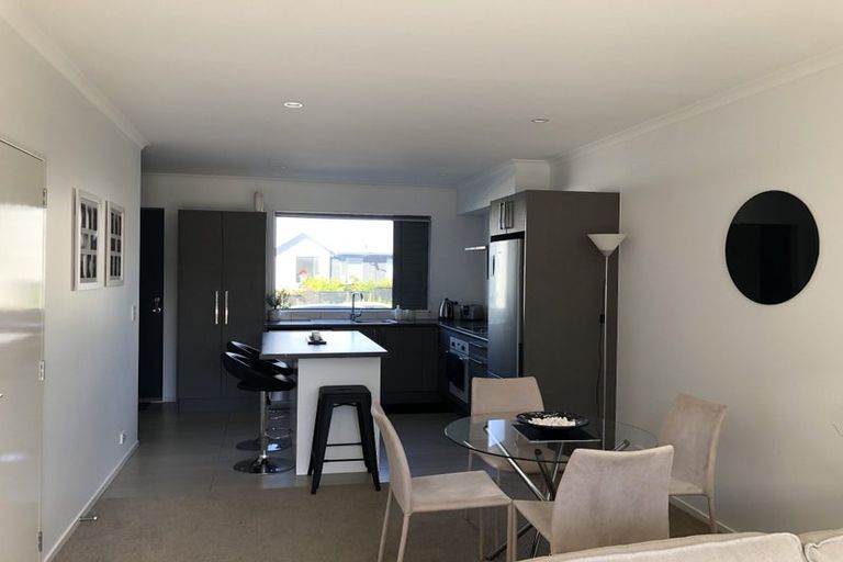 Photo of property in 16 Shelduck Way, Hobsonville, Auckland, 0616