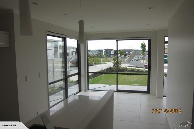 Photo of property in 61 Costa Viva Crescent, Karaka, Papakura, 2113