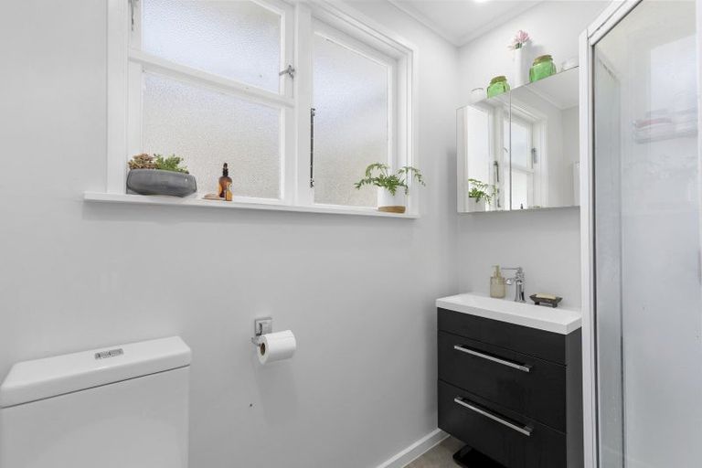 Photo of property in 1/3 Colson Street, Avalon, Lower Hutt, 5011