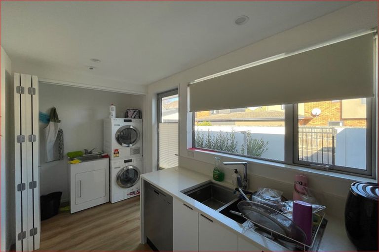 Photo of property in 4/33 Darvel Street, Riccarton, Christchurch, 8011