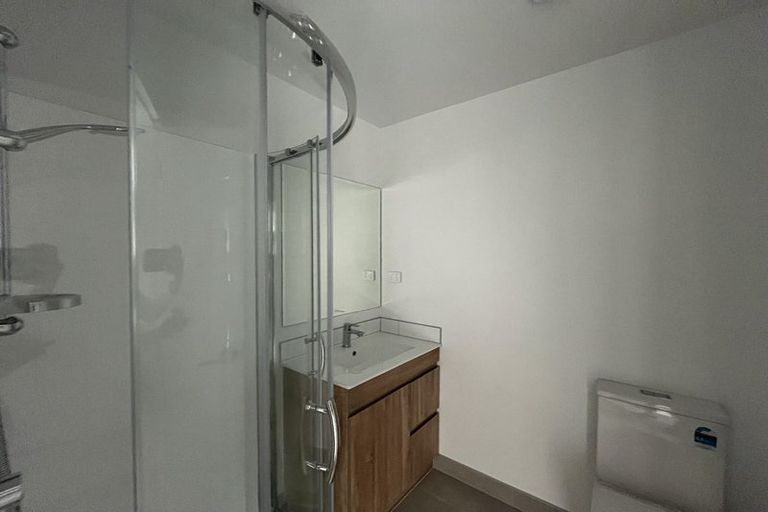 Photo of property in 53 Raupeti Lane, Henderson, Auckland, 0612