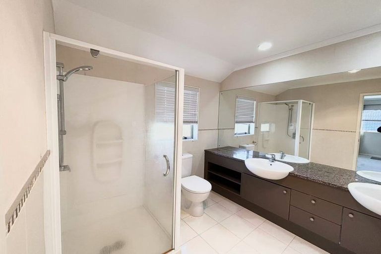 Photo of property in 4 Powercourt Drive, Flat Bush, Auckland, 2019