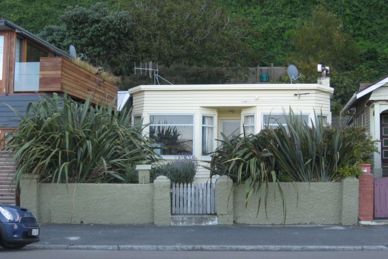 Photo of property in 197 Marine Parade, Seatoun, Wellington, 6022