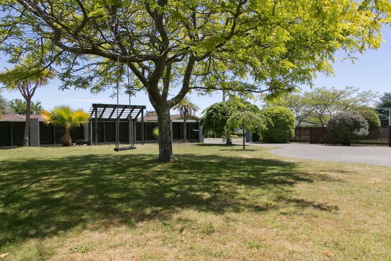 Photo of property in 8 Aubrey Crescent, Rainbow Point, Taupo, 3330