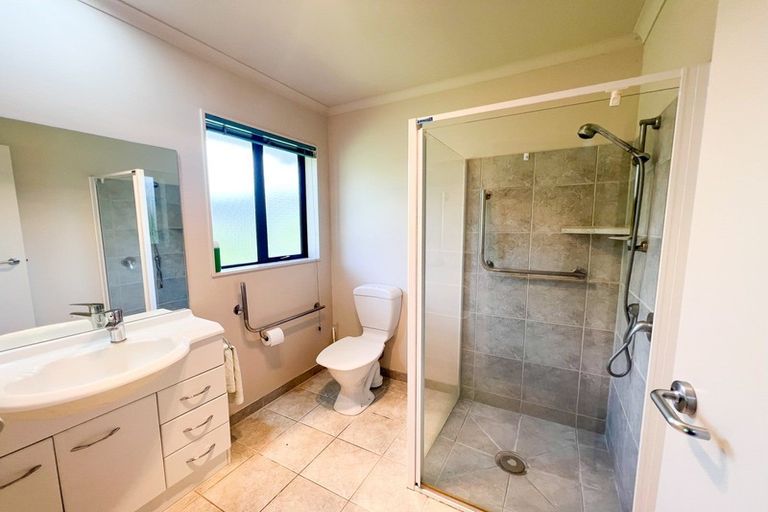 Photo of property in 15 Guinane Street, Dannevirke, 4930