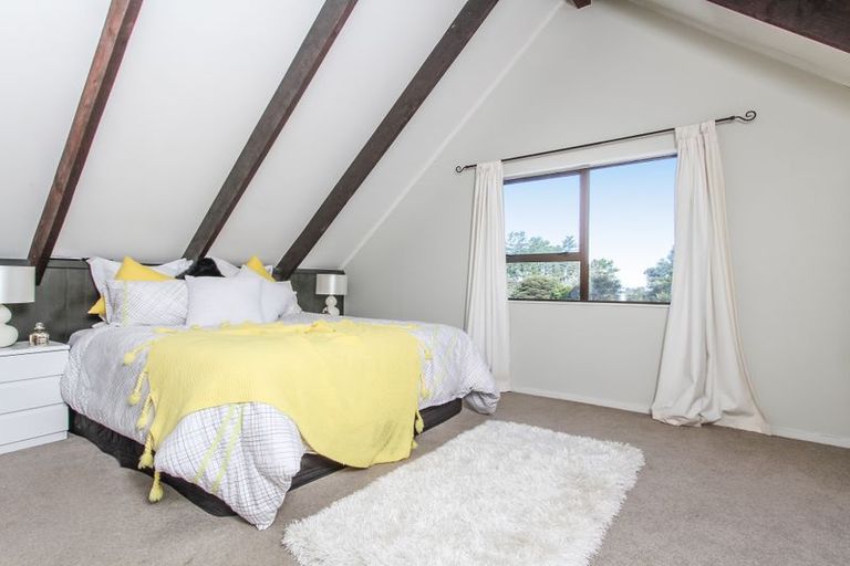 Photo of property in 3/427 Don Buck Road, Massey, Auckland, 0614