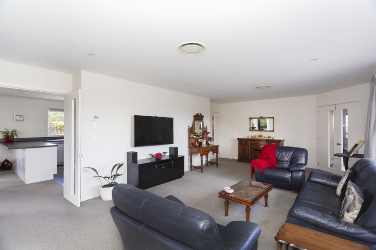 Photo of property in 3b Weston Road, Holmes Hill, Oamaru, 9401