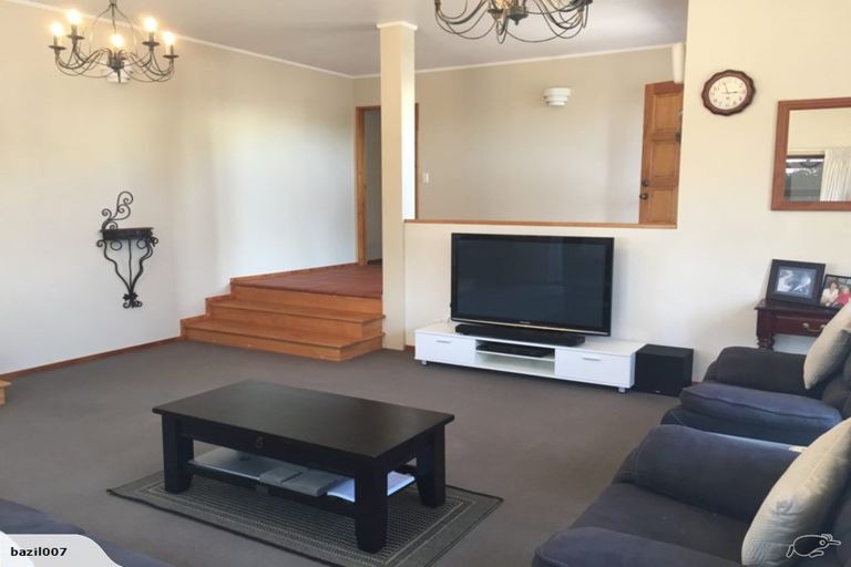 Photo of property in 22 Dover Road, St Andrews, Hamilton, 3200