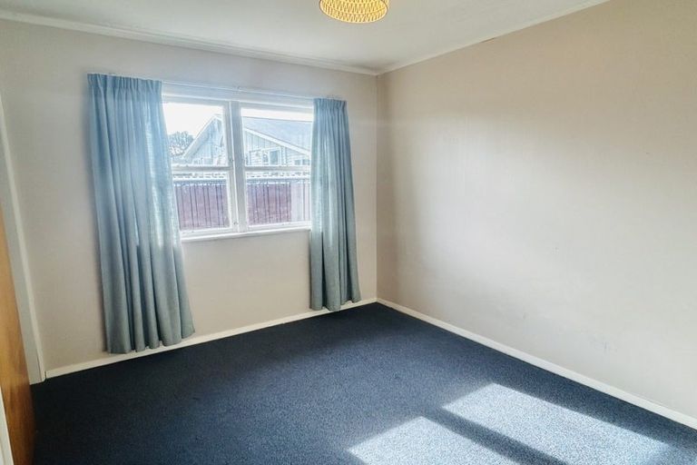 Photo of property in 6 Ngahina Street, Paraparaumu, 5032